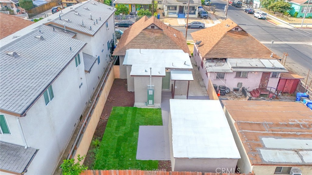 main property photo 30
