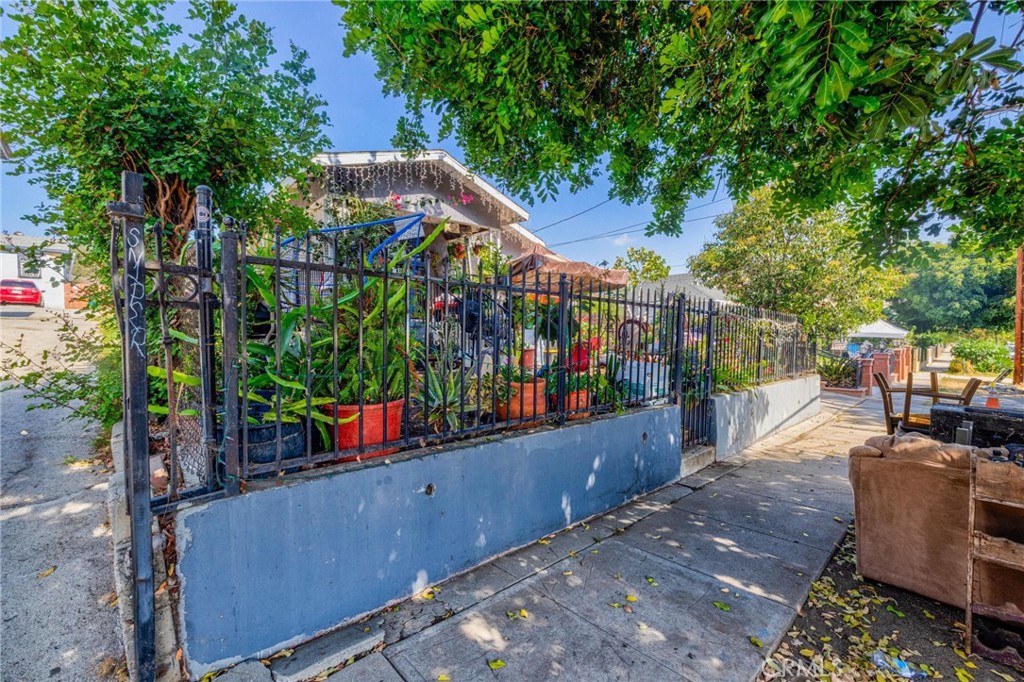 main property photo 46