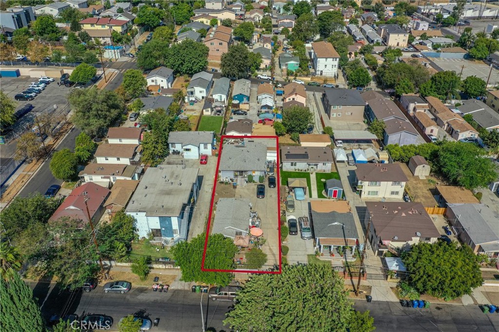 main property photo 9