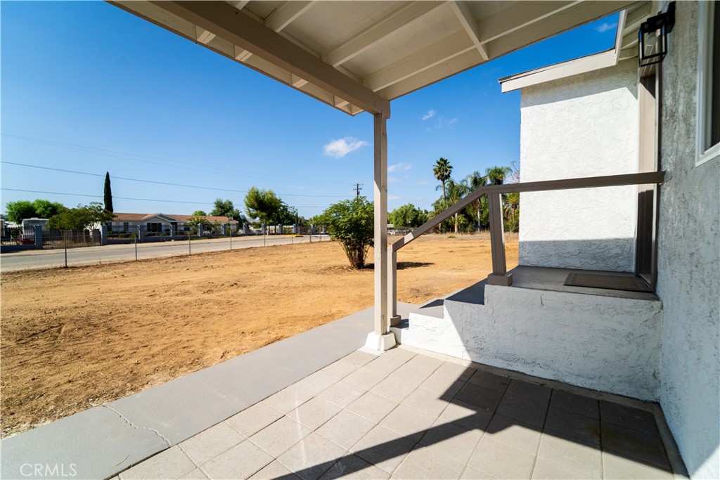 main property photo 10