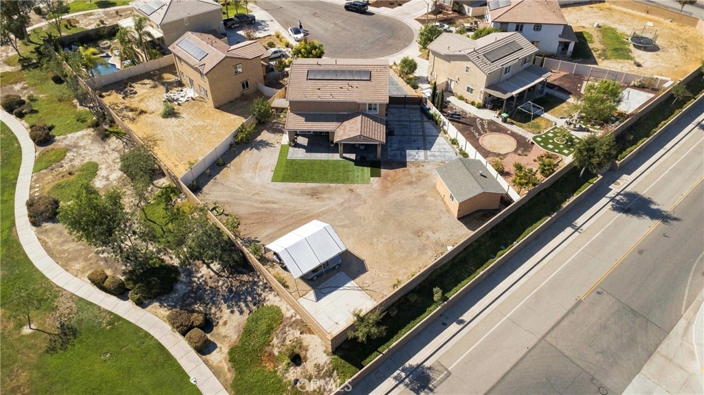 main property photo 10