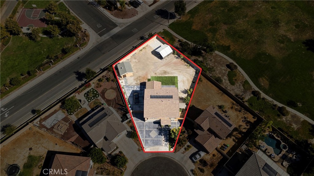 main property photo 4