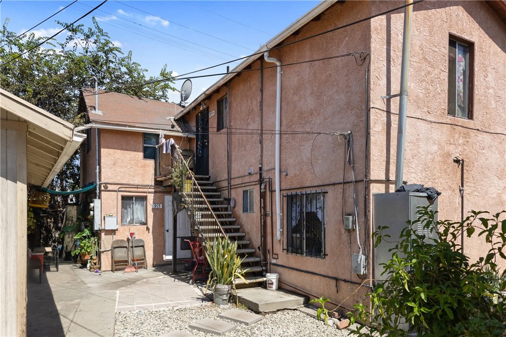 main property photo 12