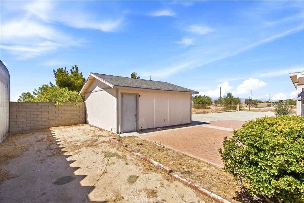 main property photo 33