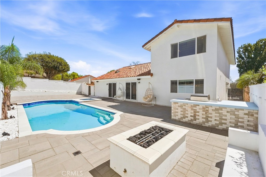 main property photo 45