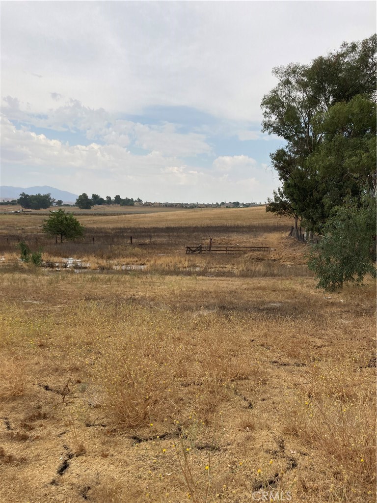 main property photo 10