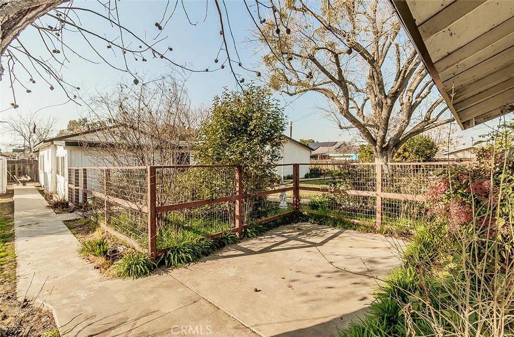 main property photo 31
