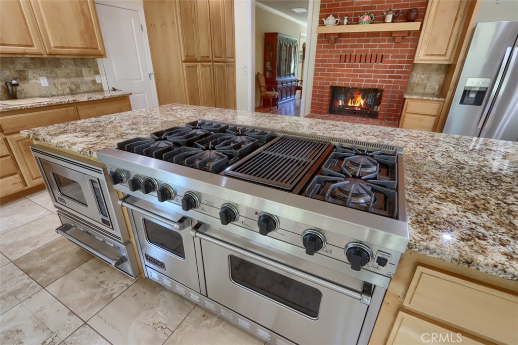 main property photo 24