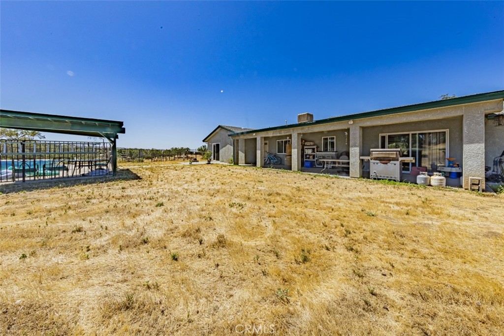 main property photo 12