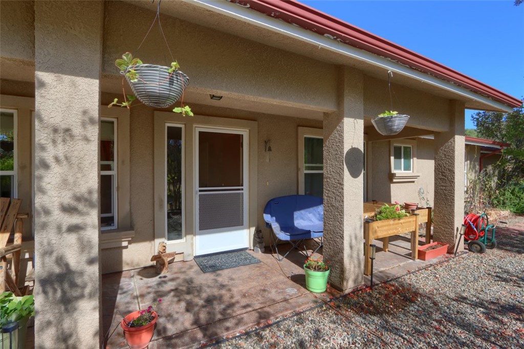 main property photo 4