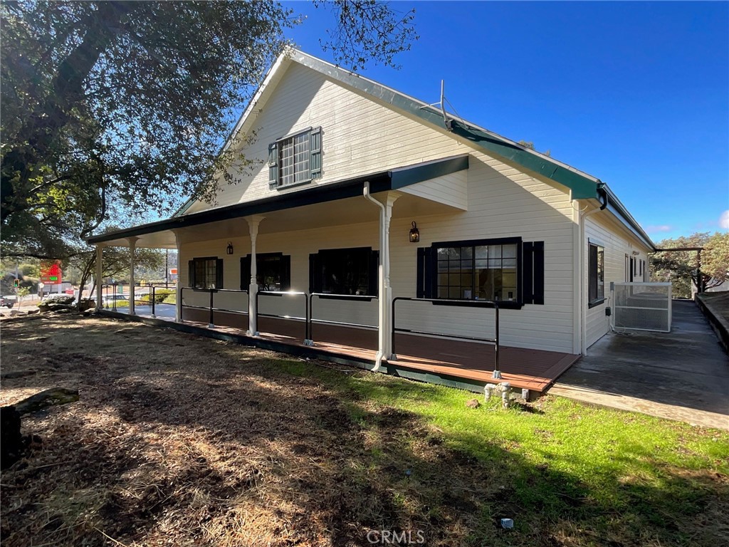 main property photo 10