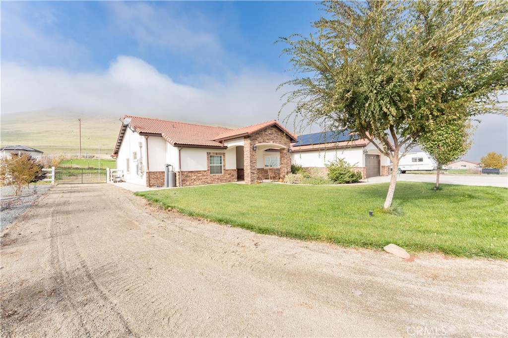 main property photo 6