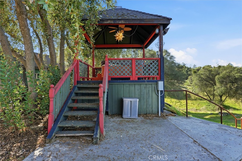 main property photo 38