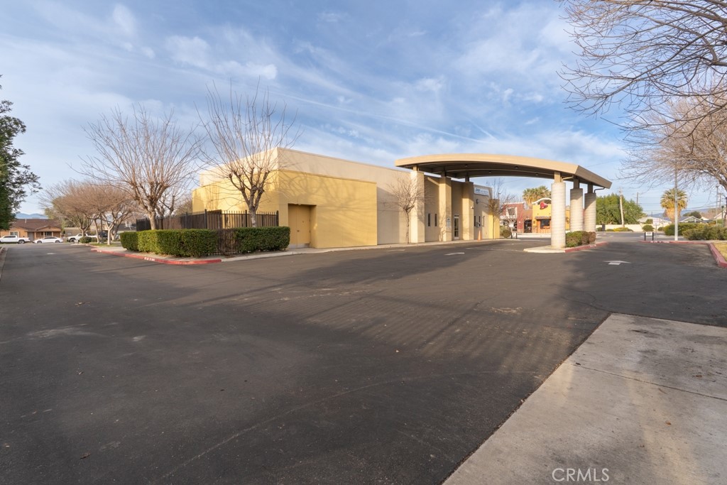 main property photo 24