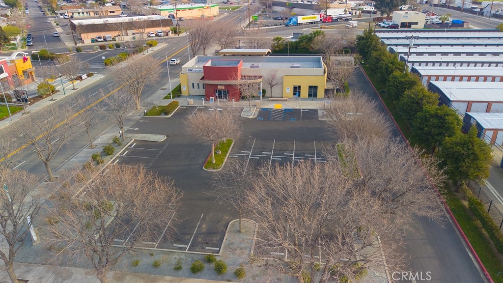 main property photo 32