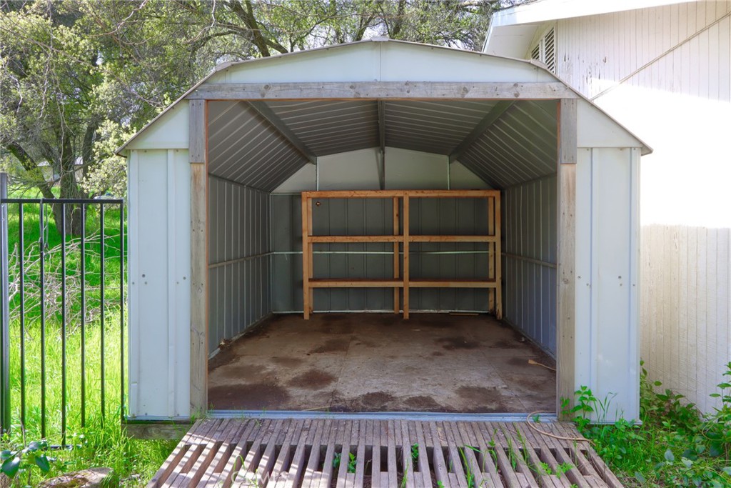 main property photo 45