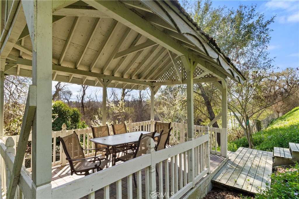 main property photo 59