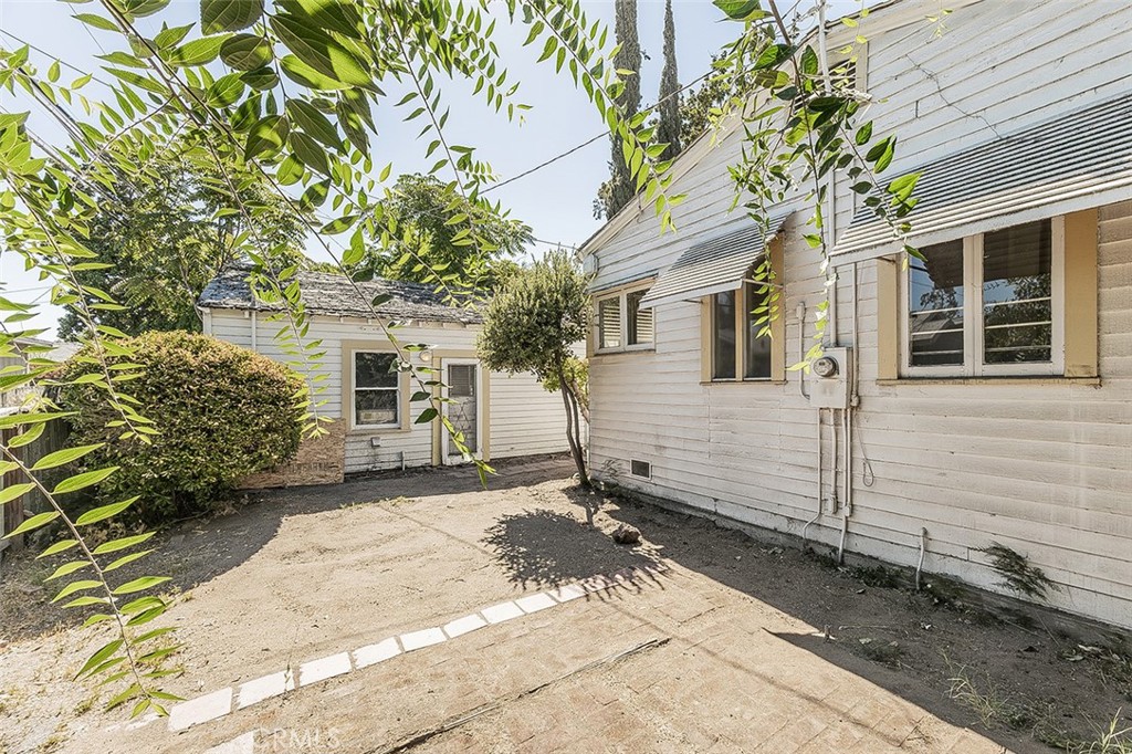 main property photo 51