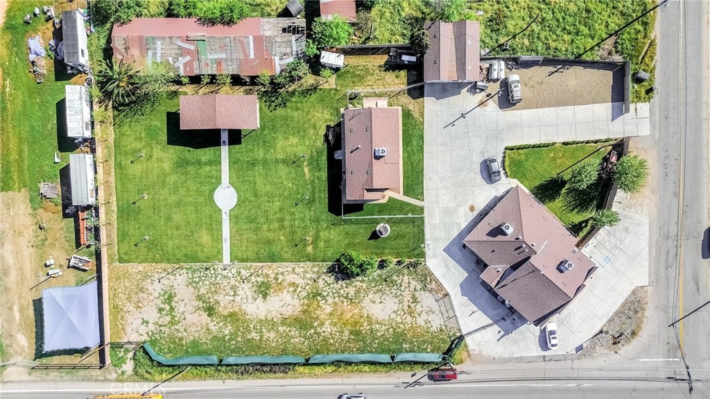main property photo 10