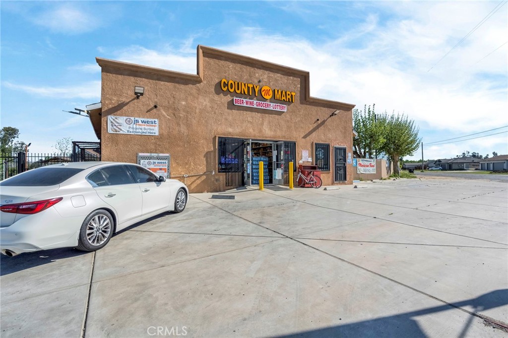 main property photo 42