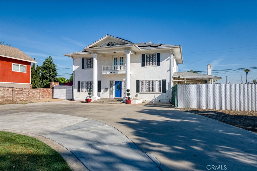 main property photo 2