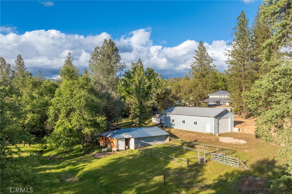main property photo 13