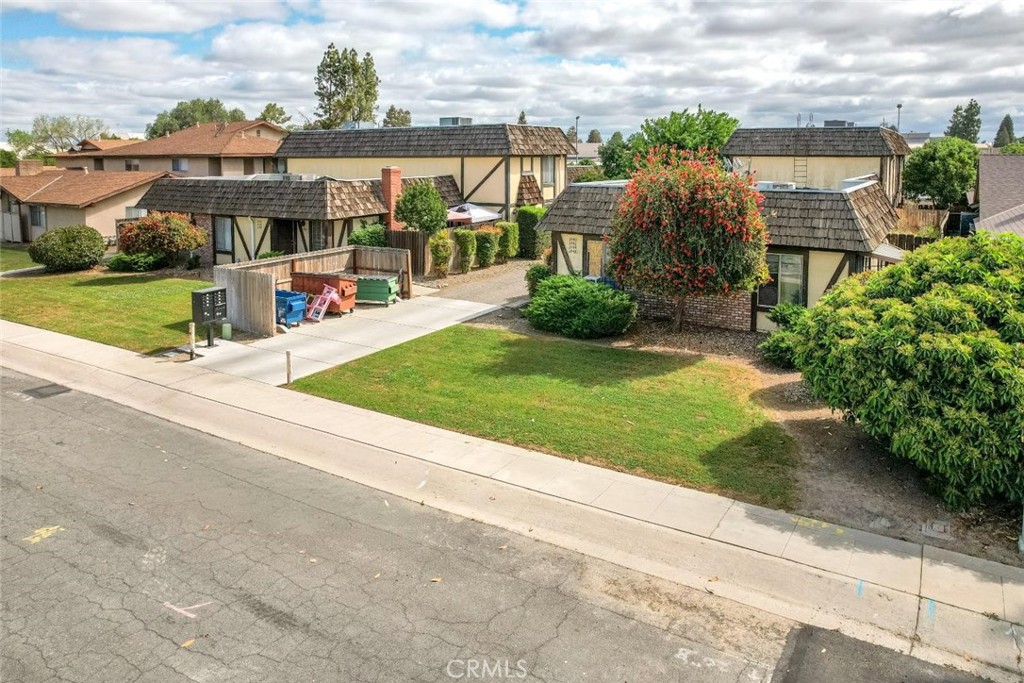 main property photo 9