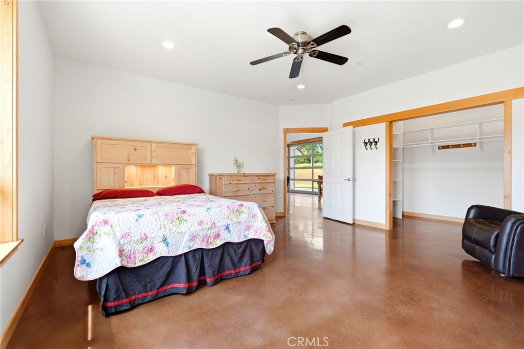 main property photo 45