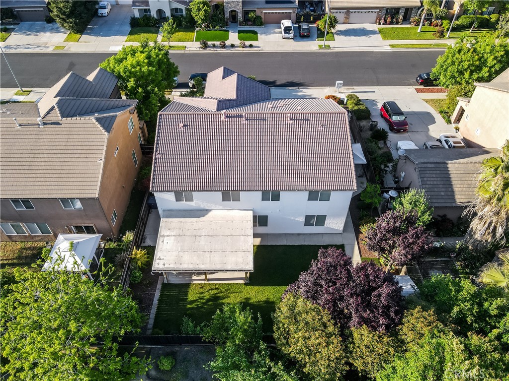 main property photo 29