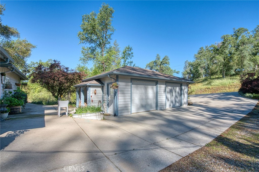 main property photo 63