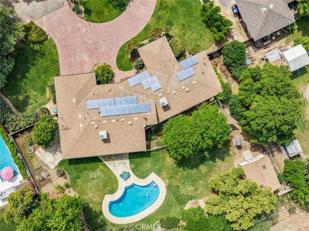 main property photo 50