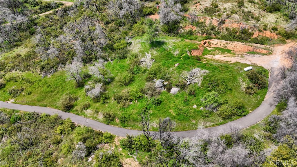 main property photo 25