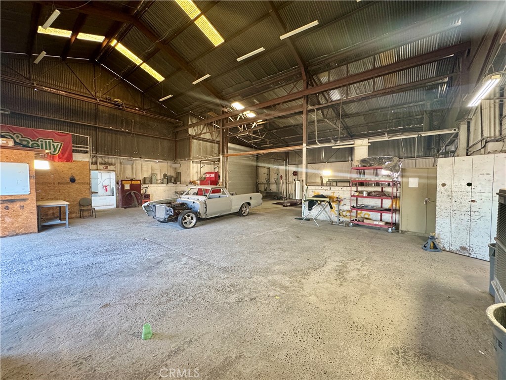 main property photo 18