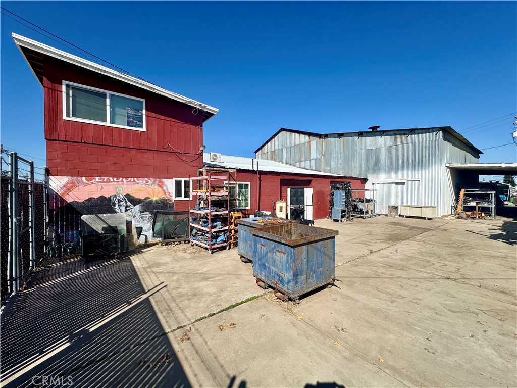 main property photo 3