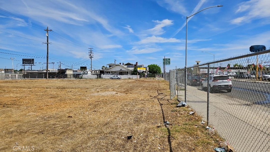 main property photo 12