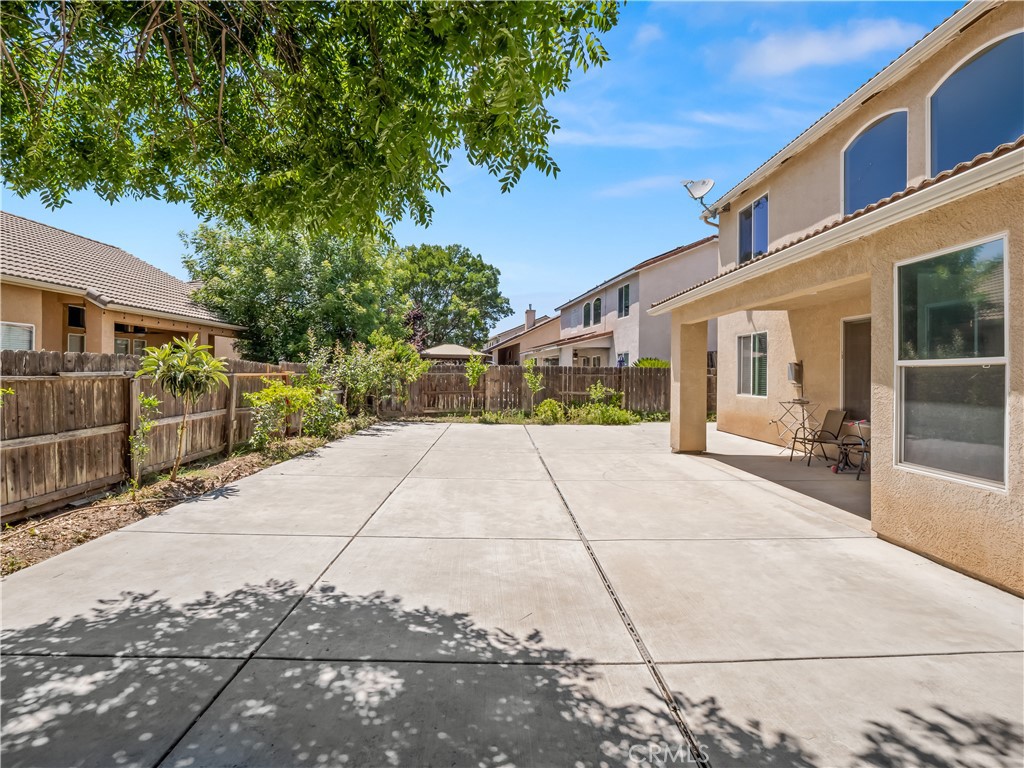main property photo 44