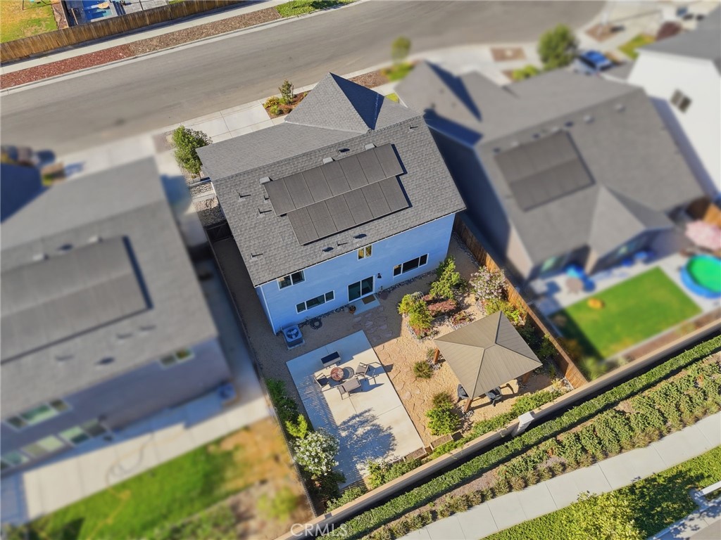 main property photo 45