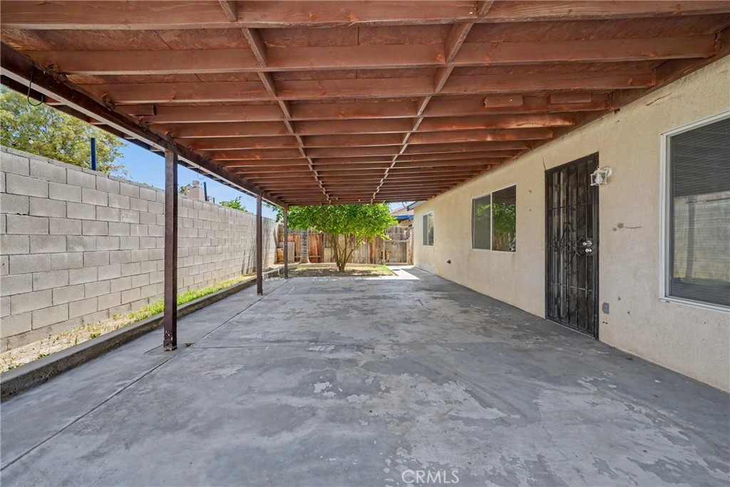 main property photo 19