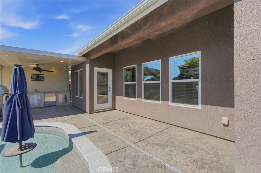 main property photo 60