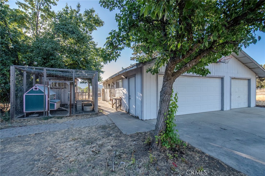 main property photo 27