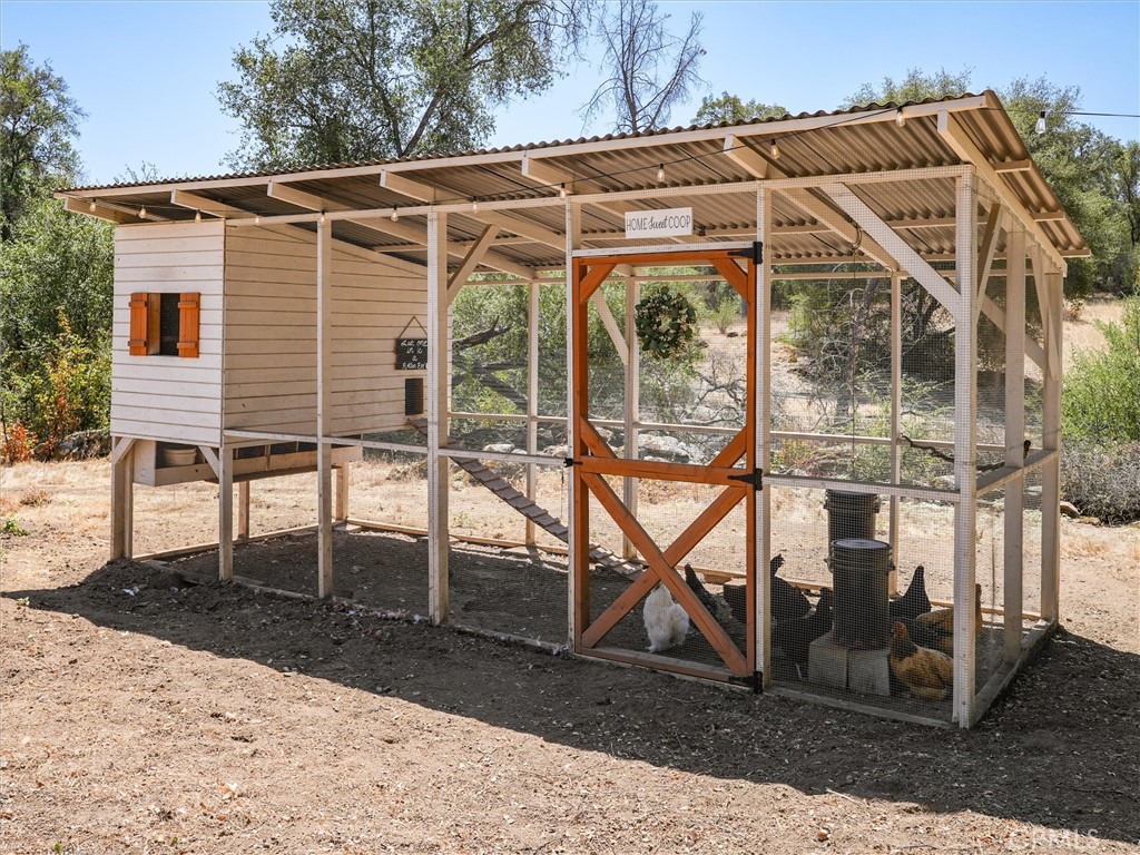 main property photo 39