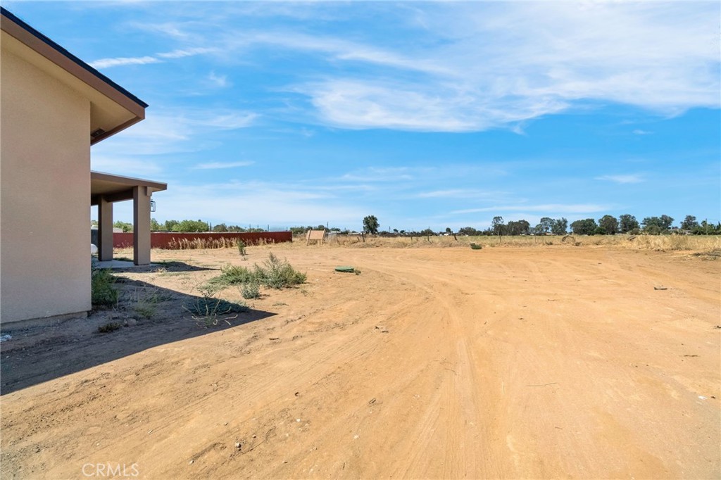 main property photo 29