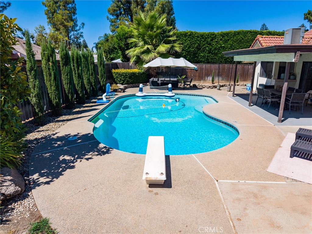 main property photo 50