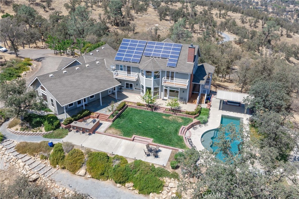 main property photo 74
