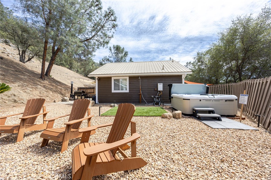 main property photo 50