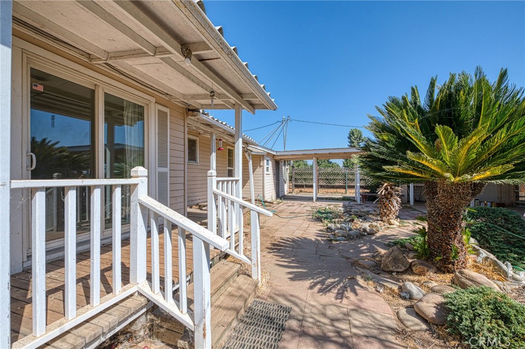 main property photo 33