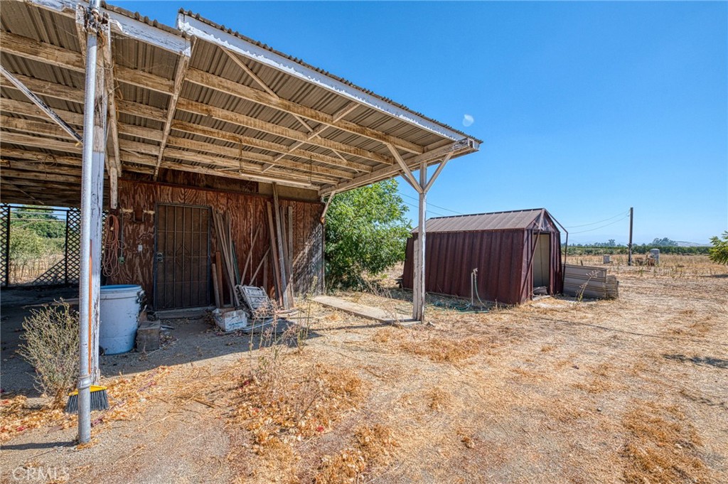 main property photo 36
