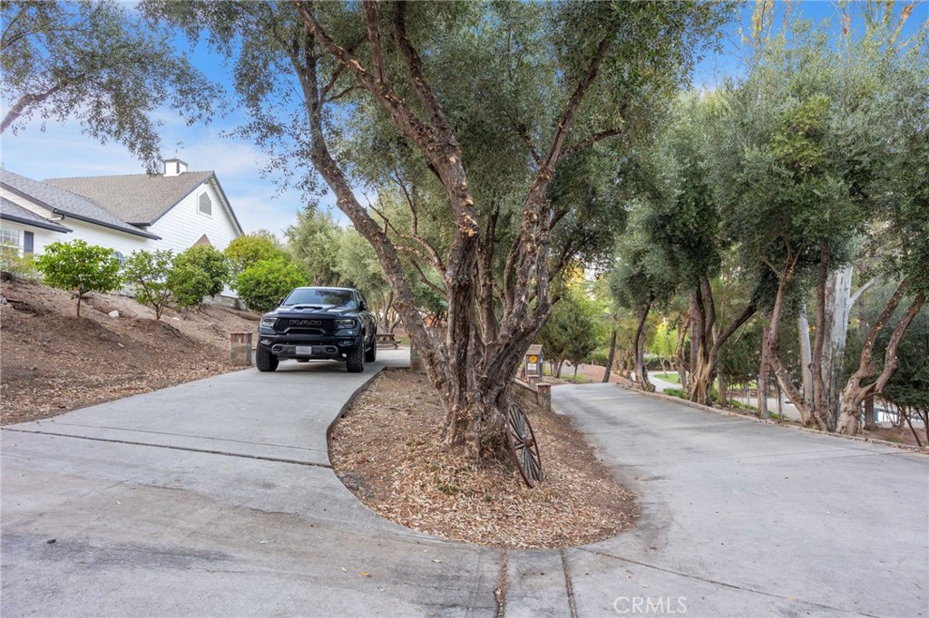 main property photo 50