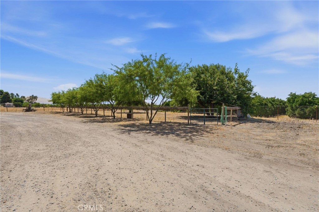 main property photo 37