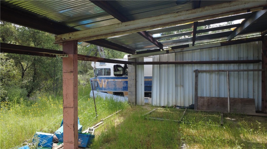 main property photo 19